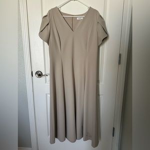 Calvin Klein Tulip Sleeve A-Lined Midi Dress